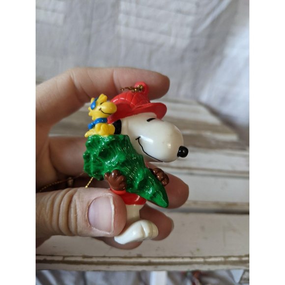 United feature Snoopy Christmas tree Woodstock orn - Picture 5 of 6